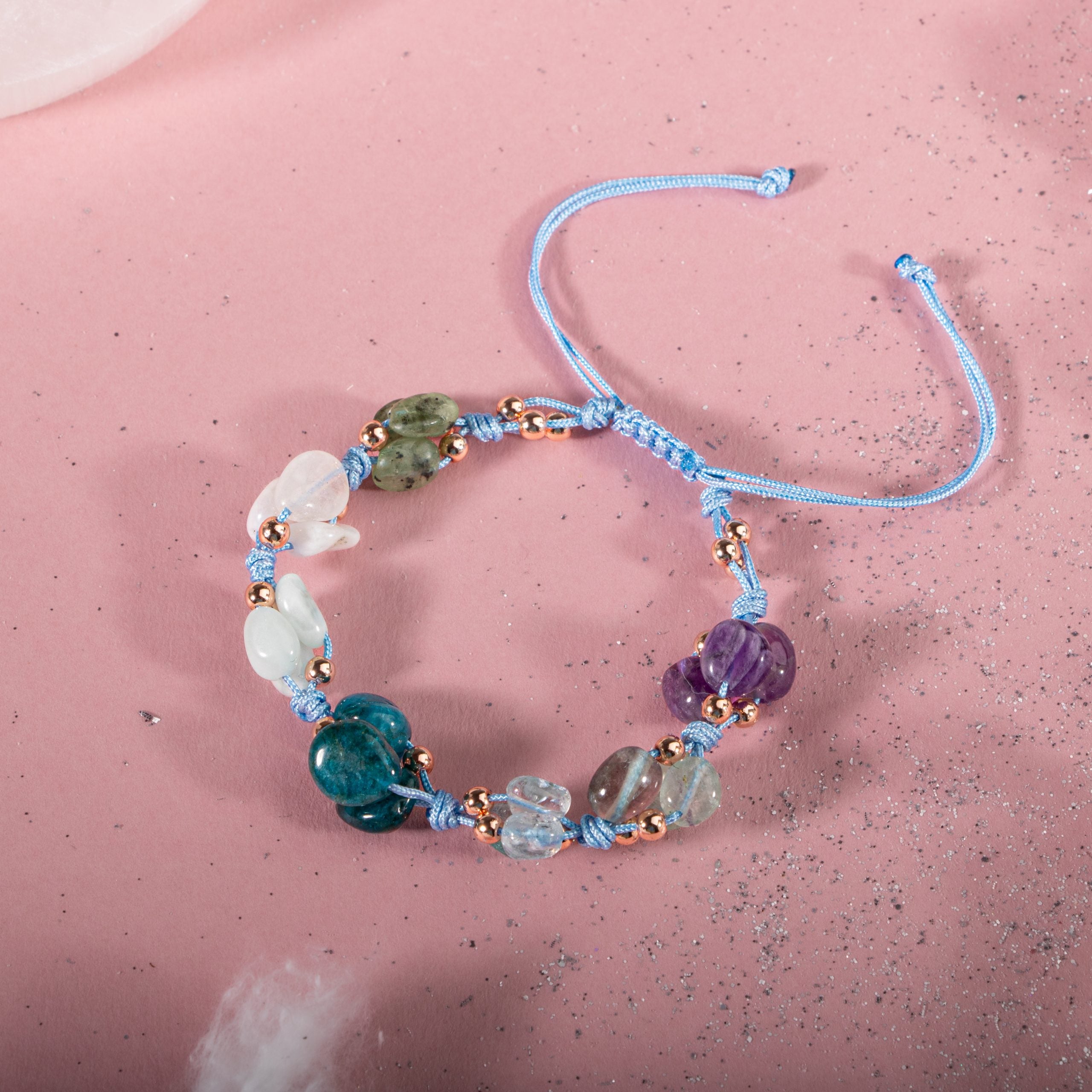 Pesci bracciale acquamarina, ametista, pietra di luna, kanite, apatite blu, fluorite viola, larimar verde