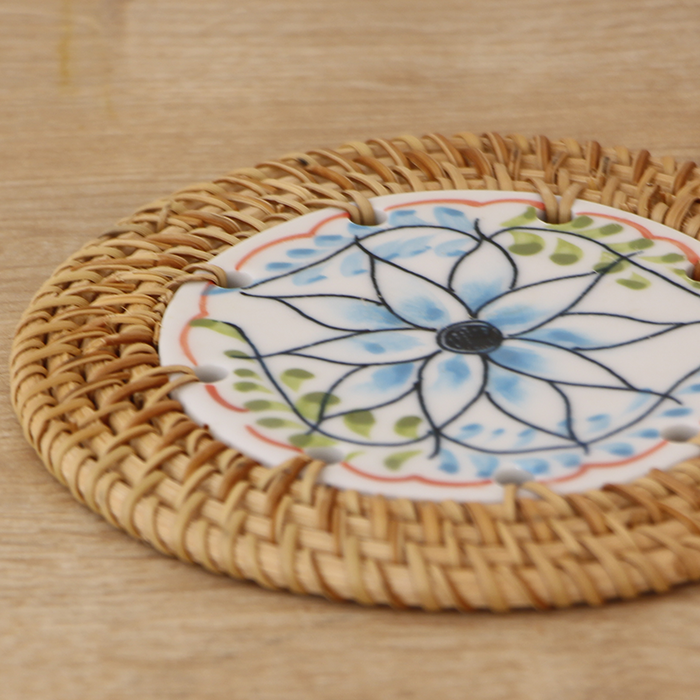 Rattan gerahmt 12 cm. Blaues Blumen dekorativer Objekt