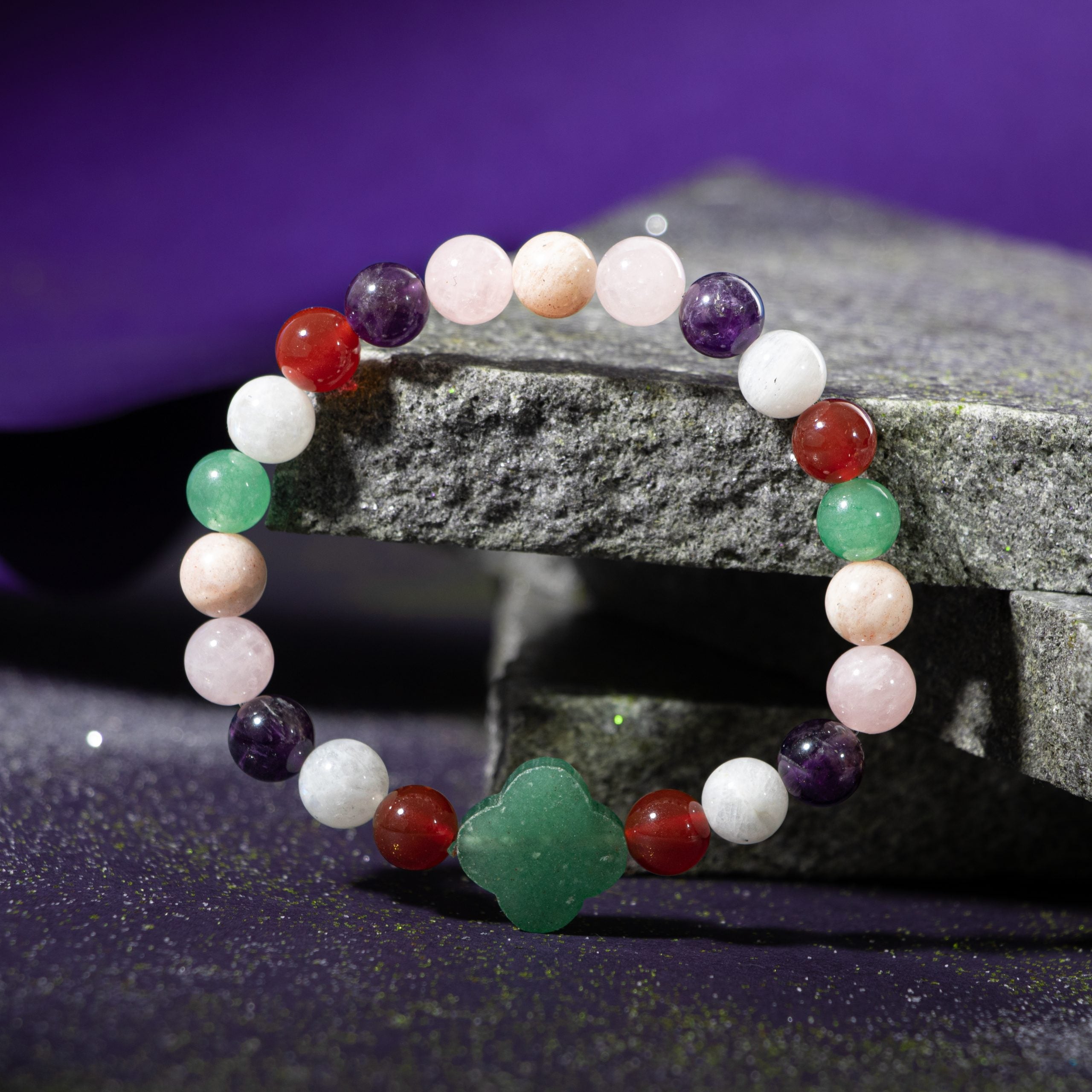 Brazalete Aries Amethyst, Moon Stone, Sun Stone, Red Agate, Pink Quartz, Green Aventurine