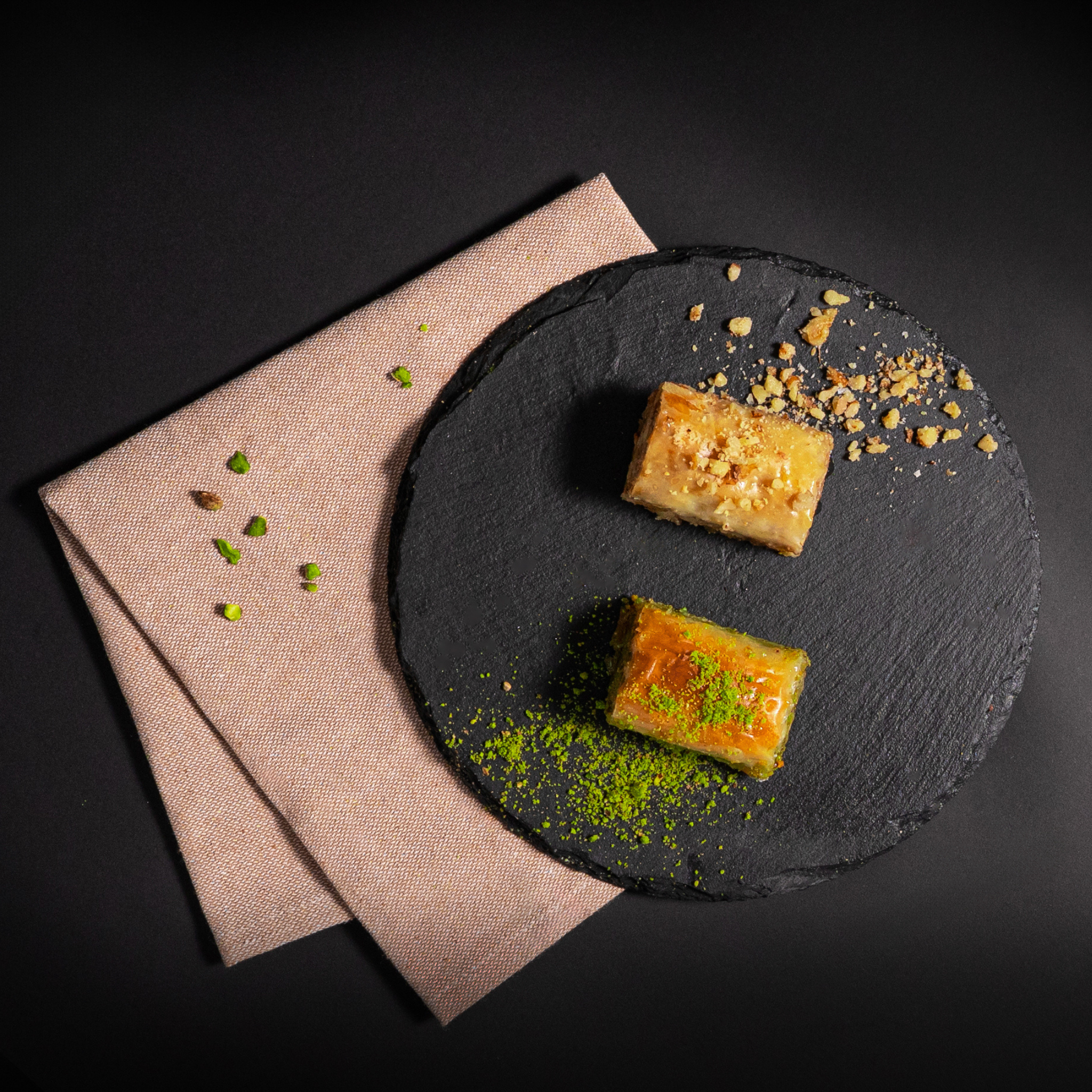 Şayan Special Baklava (Pistachio & Walnut Special Mixed) Traditional & Premium Dessert - 1000g (35.27 oz)