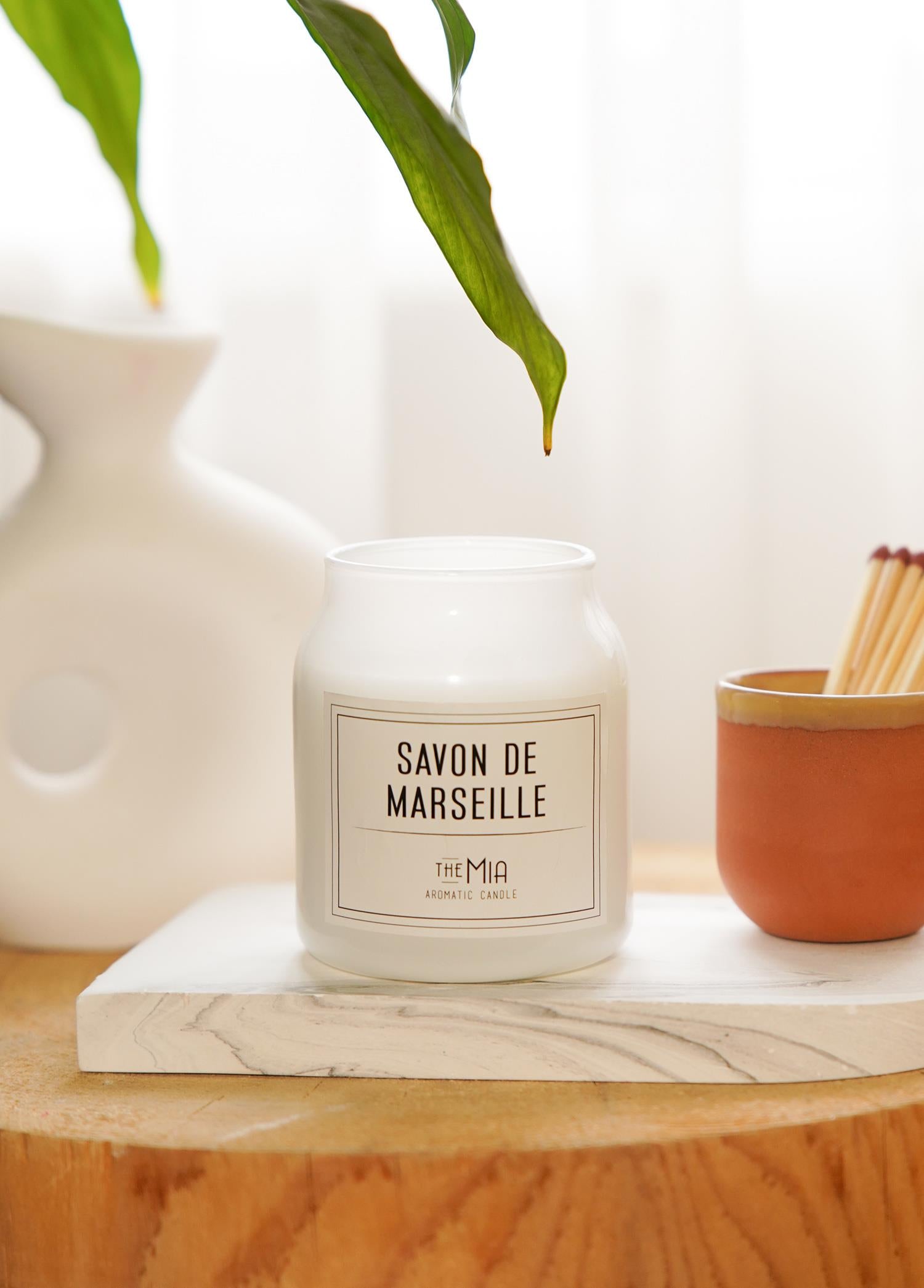 Aromatic Savon Scented Candle 200cc