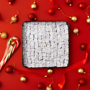 Double Roasted Turkish Delight Gift Metal Box – Pistachio Filled, Powdered Sugar Coated – 800g (28.22 oz) - Exporgin | Türkiye Comes to You