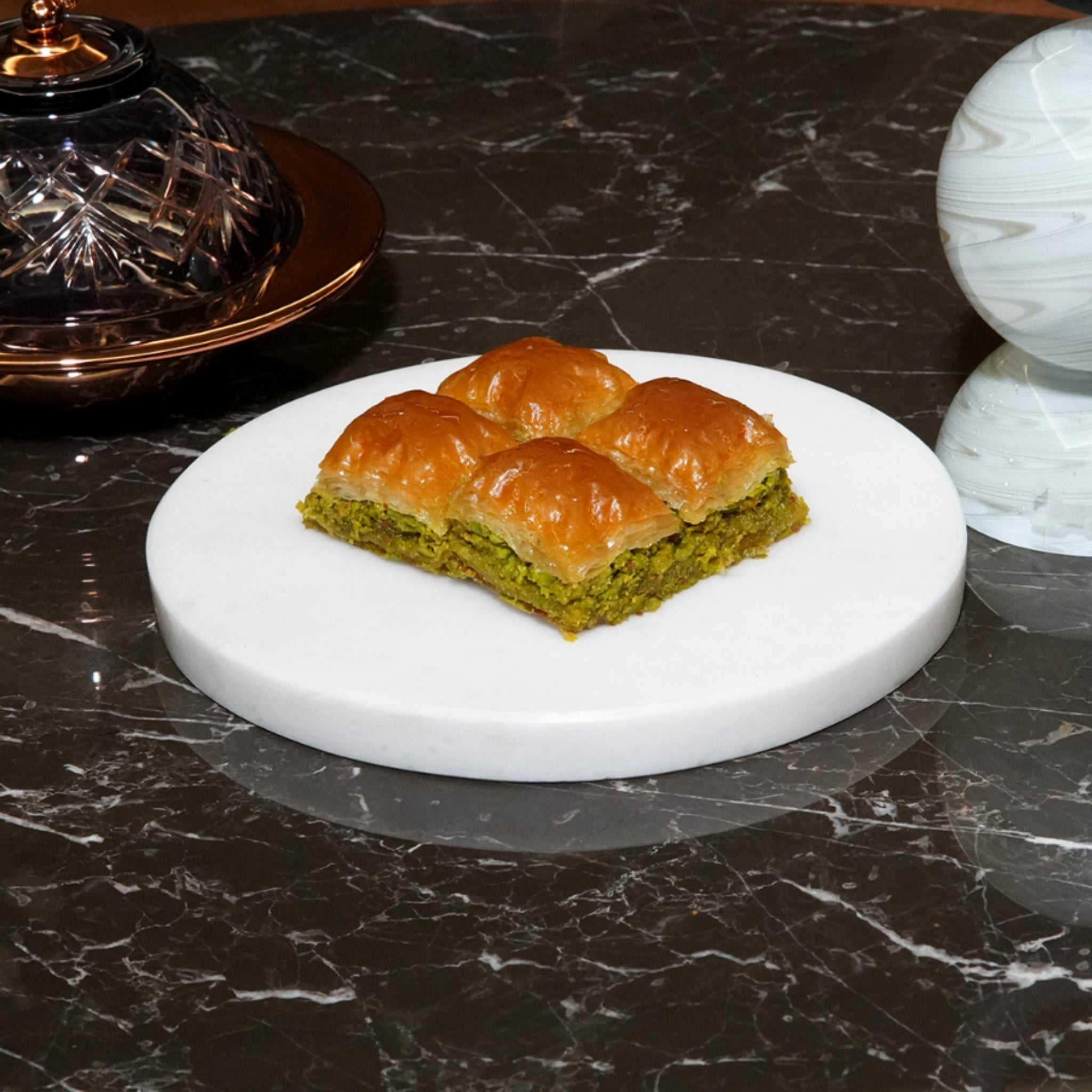 Famous Gaziantep Koçak Special Dry Baklava - Premium Dessert With Pistachio - Exporgin - Global Shopping Site