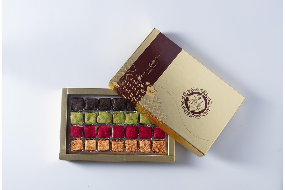 Gold Lux ​​Box Mixed Baklava Turkish Delight 500 GR