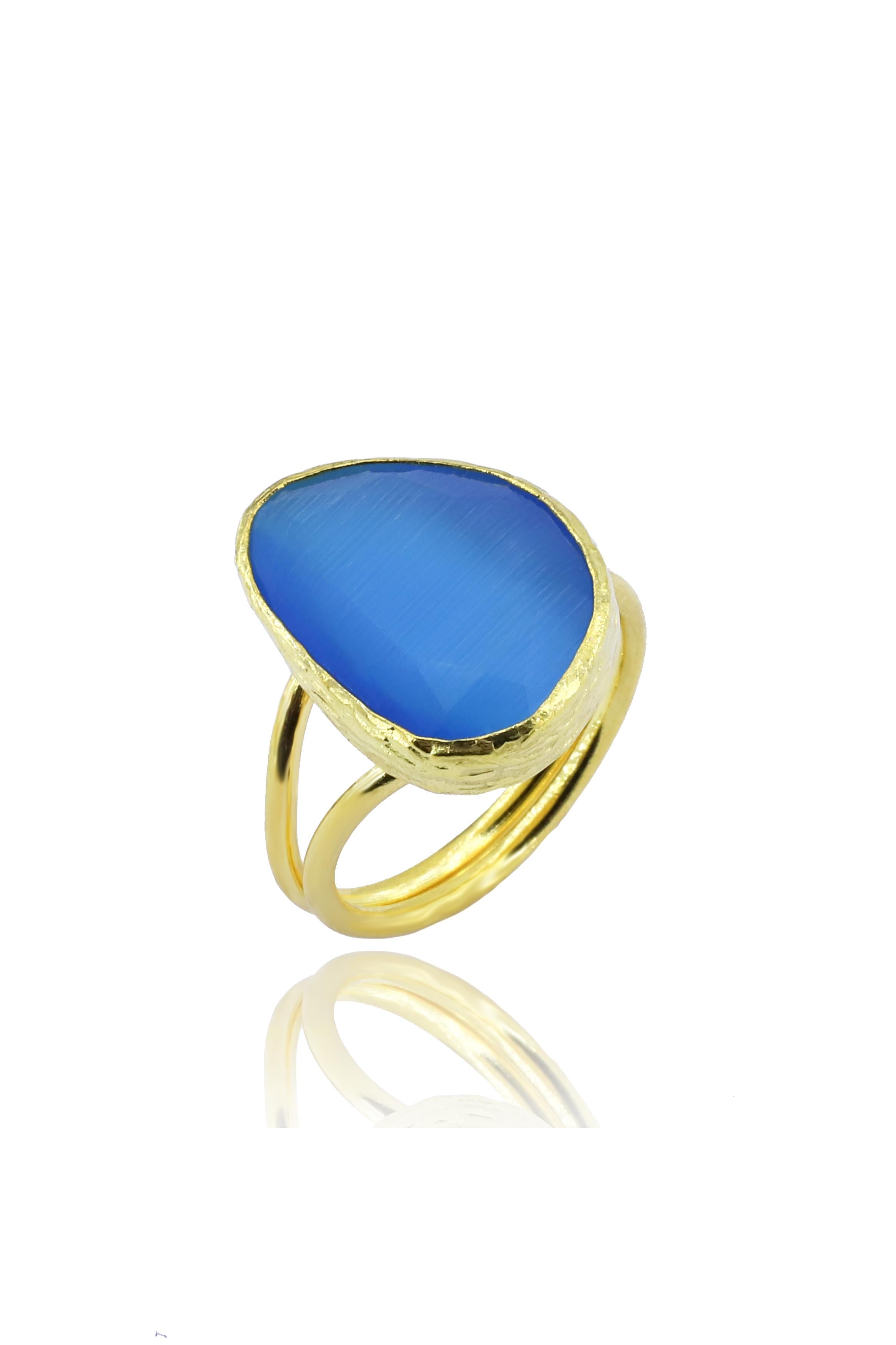 Anello da donna con taglio di fagioli con gatto in pietra del sole blu 22k oro oro oro