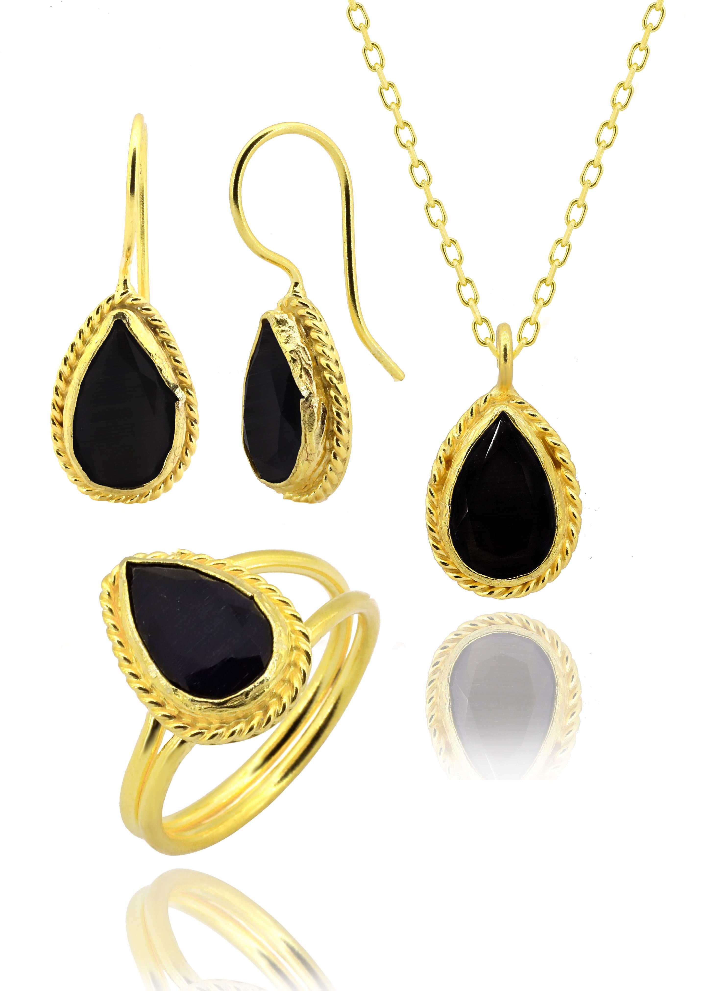 Serie Sunstone Avvolgimento Black Drop Cut Colated Onyx 22k Gold Donne Triple Set da donna 925 Sterling Silver Chain