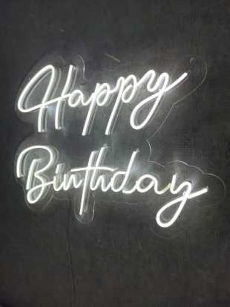 Happy Birthday Birthday Neon Lettering Sign Organizzazione della luce decorativa Organizzazione di sfondo NEON