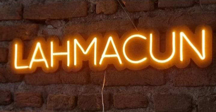 Illuminazione a parete a LED NEON LAHMACU