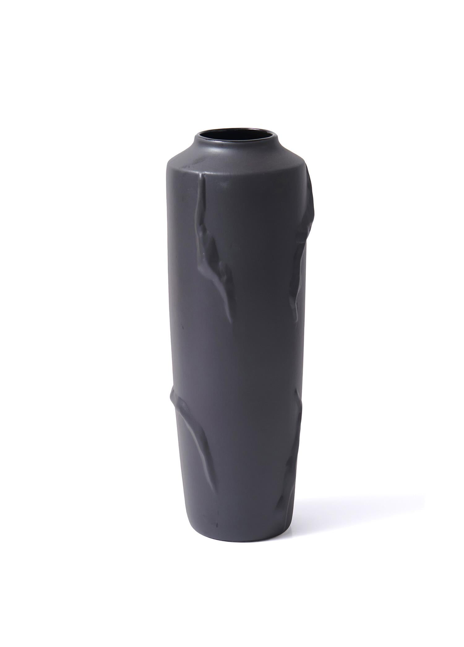 Licia Ceramic Vase Black 19x19x48 cm