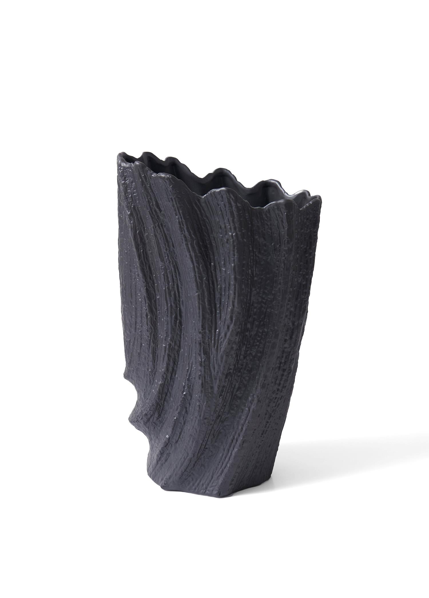 Licia Ceramic Vase Black 24x15x38 cm