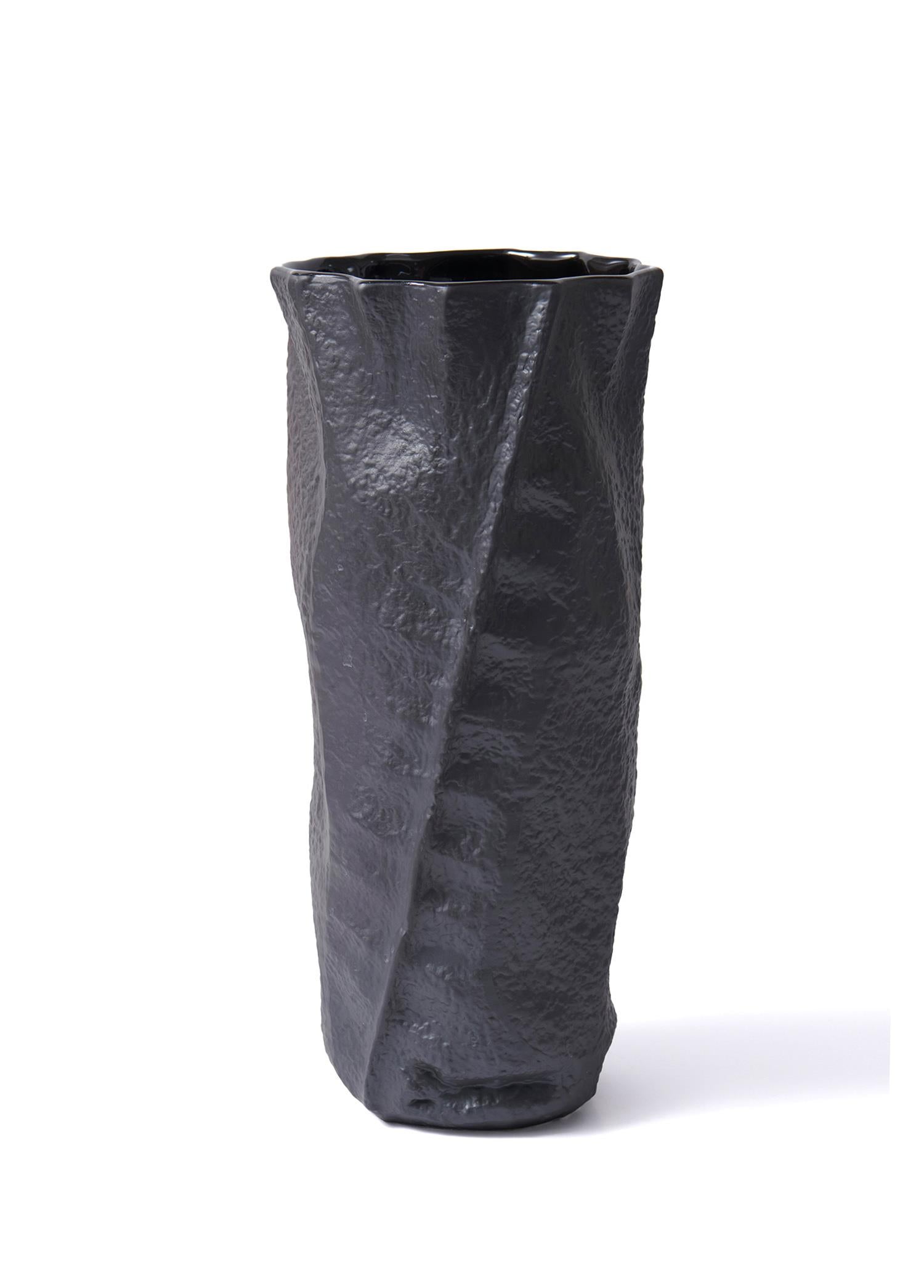 Licia Ceramic Vase Black 18x12x40 cm