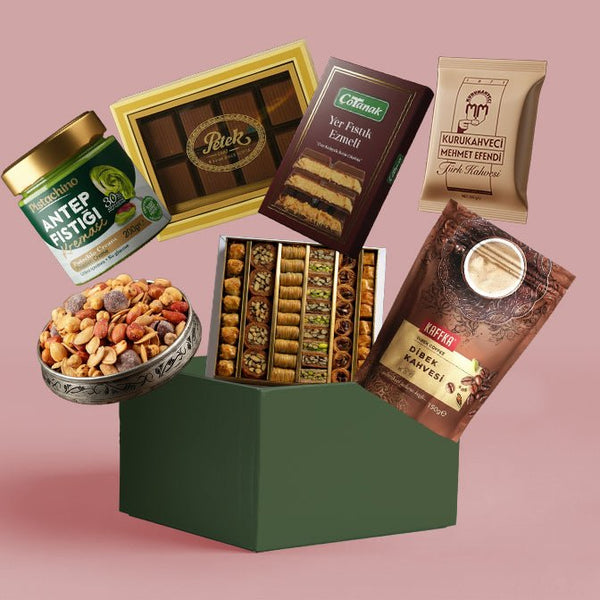 Luxury Christmas Gift Set with Aleppo Baklava – Turkish Coffee, Pistachio Cream & Chocolates (X - Large) - Exporgin | Türkiye Comes to You