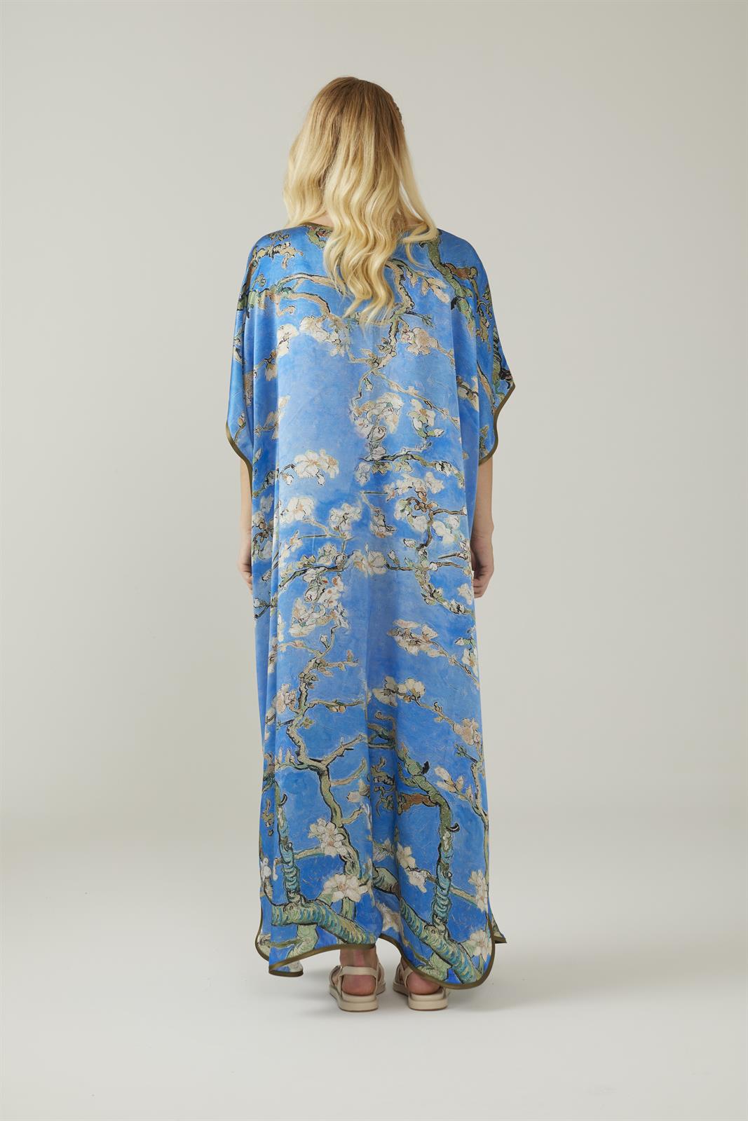 Blue Van Gogh Blossoms Abito in seta in raso modellata / kaftan