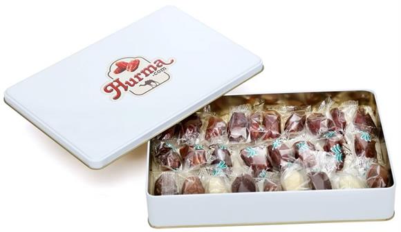 Mixed Specialty Dates Gift Box 515gr – Almond Stuffed and Chocolate Covered Dates