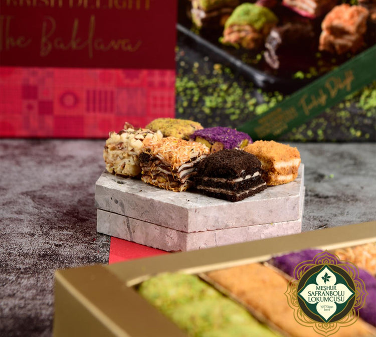 Mixed Baklava Turkish Delight in Metal Box – Pistachio, Oreo, Lotus & Raspberry Flavors - 500g (17.64 oz) - Exporgin | Türkiye Comes to You