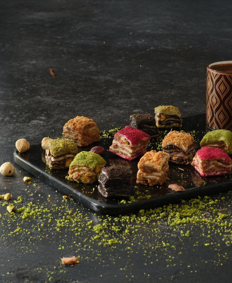 Mixed Baklava Turkish Delight in Metal Box – Pistachio, Oreo, Lotus & Raspberry Flavors - 500g (17.64 oz) - Exporgin | Türkiye Comes to You