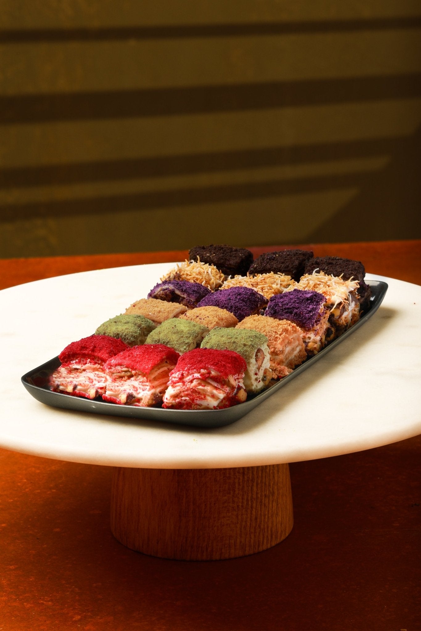 Mixed Baklava Turkish Delight in Metal Box – Pistachio, Oreo, Lotus & Raspberry Flavors - 500g (17.64 oz) - Exporgin | Türkiye Comes to You