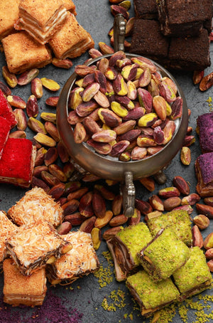 Mixed Baklava Turkish Delight in Metal Box – Pistachio, Oreo, Lotus & Raspberry Flavors - 500g (17.64 oz) - Exporgin - Global Shopping Site