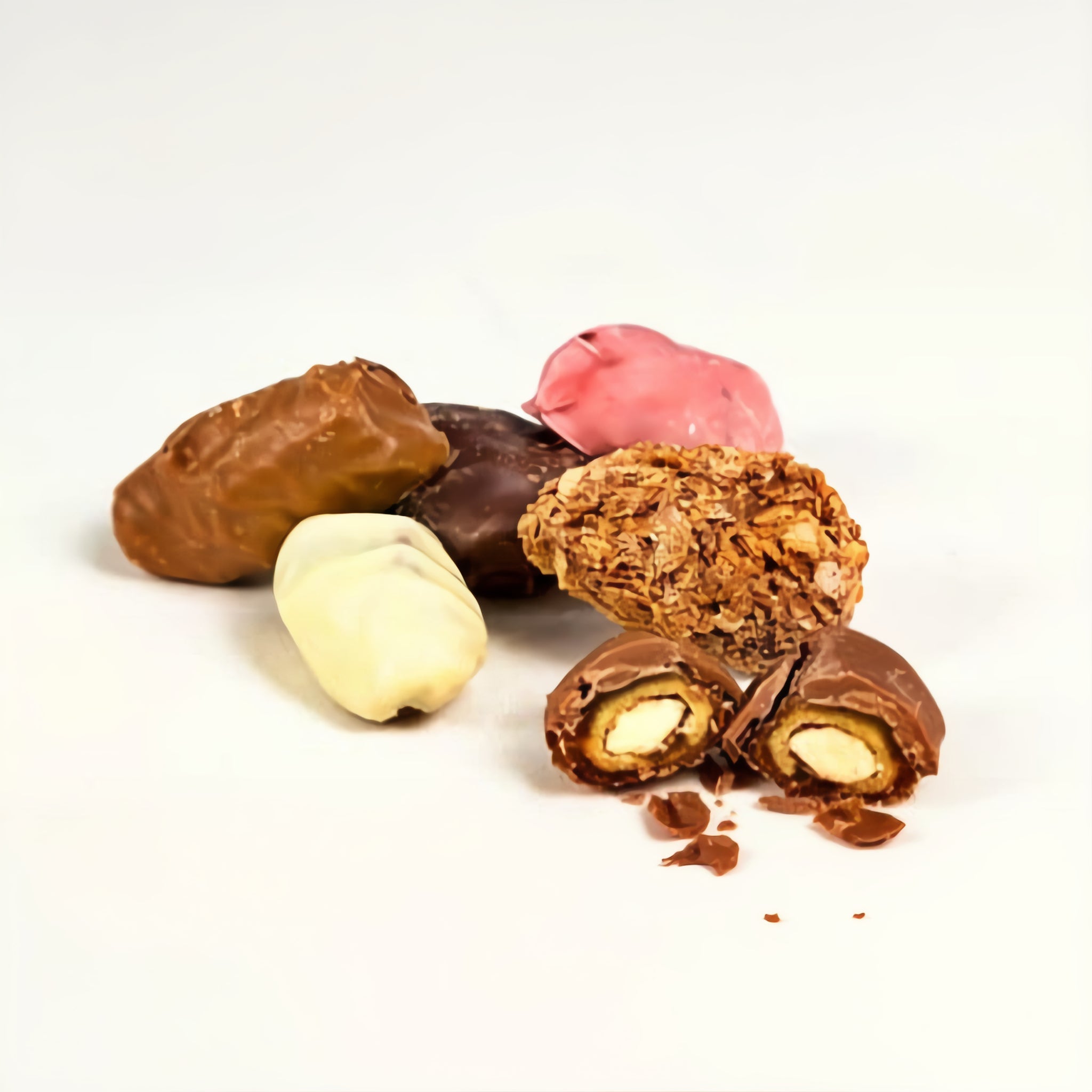 Mixed Chocolate Covered Dates with Almonds 500g (17.64 oz) - Exporgin | Türkiye Comes to You