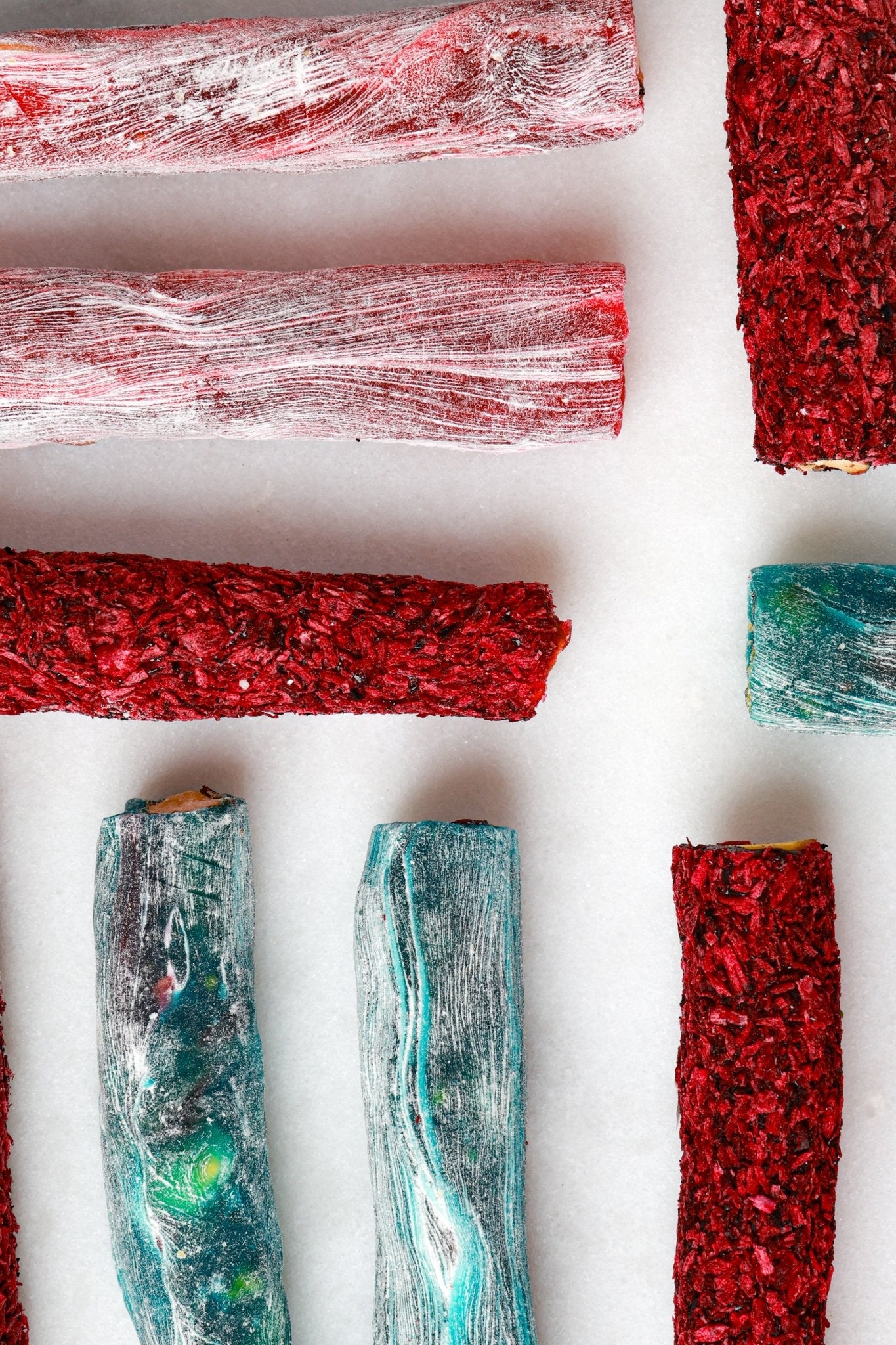 Mixed Finger Turkish Delight - Metal Box – Pomegranate & Pistachio, Rose, Grape, Sesame, Safflower, Double Sultan Varieties - 700g (24.69 oz) - Exporgin | Türkiye Comes to You