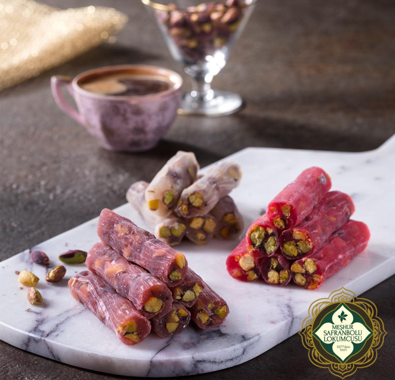 Mixed Turkish Delight in Black & White Box – 1kg (35.27 oz) - Exporgin | Türkiye Comes to You