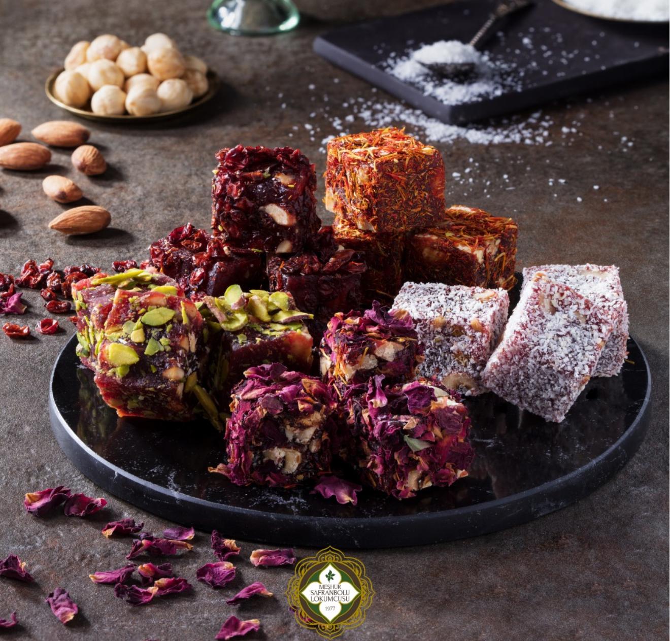 Mixed Wick Turkish Delight Metal Box – Pistachio Assortment with Rose, Grape, Safflower, Sesame and Coconut – 600g (21.16 oz) - Exporgin | Türkiye Comes to You