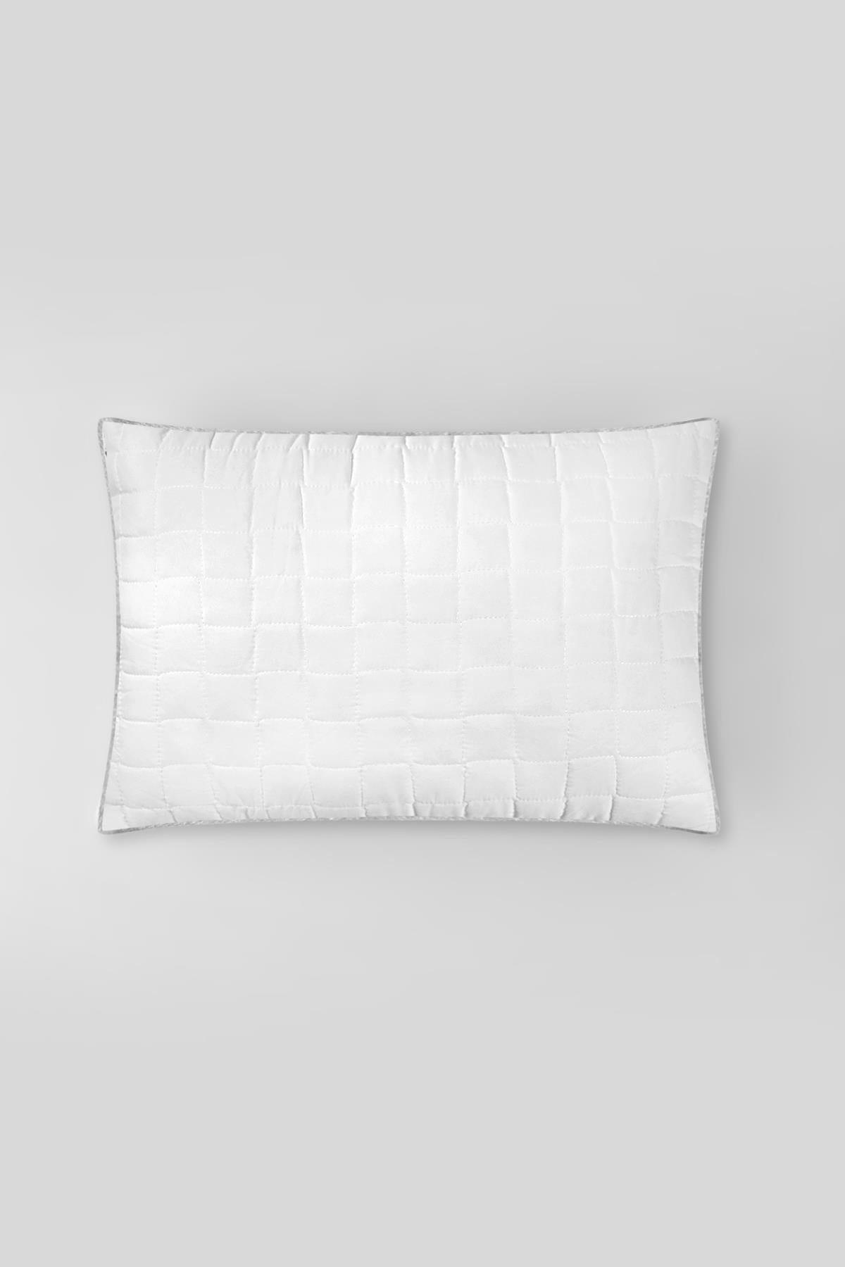 Molden quilted and arabiye all-season pillow 50x70 cm white/grey