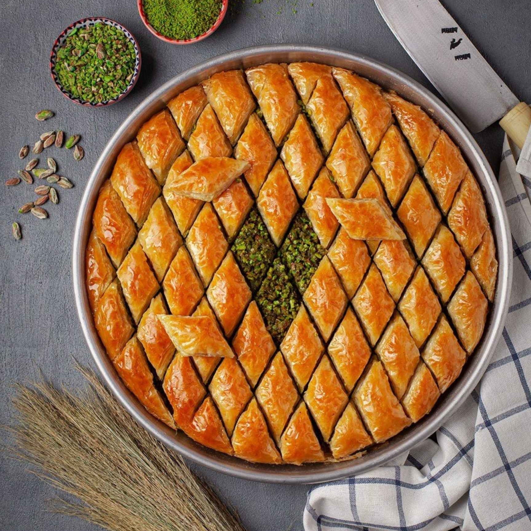 Pistachio Baklava – A Traditional Turkish Delight with Rich Flavor - Exporgin - Global Shopping Site