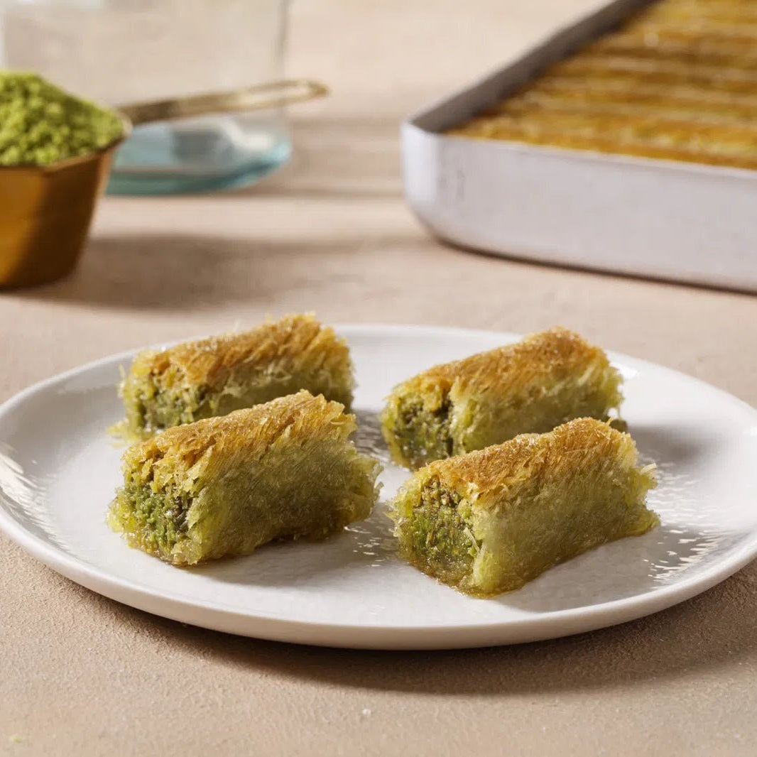 Pistachio Tel Kadayif Roll – Ömer Güllü Signature - Exporgin - Global Shopping Site