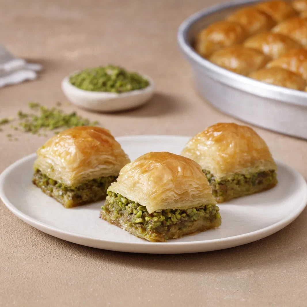 Premium Pistachio Square Baklava – Ömer Güllü Signature - Exporgin - Global Shopping Site