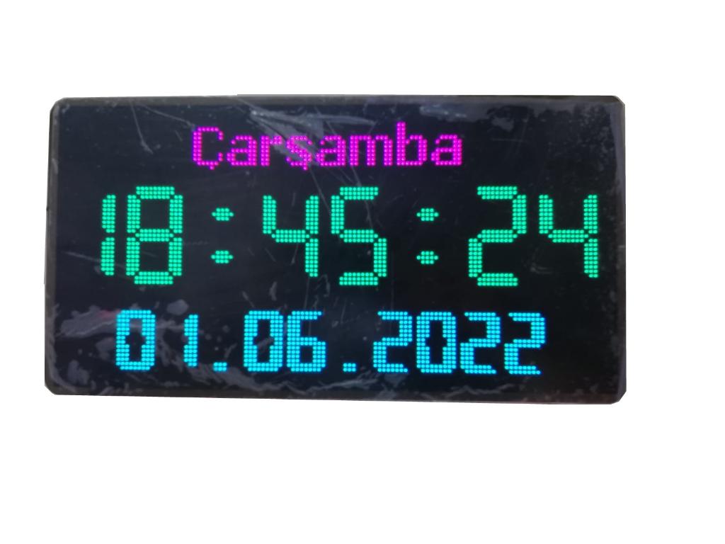 Heure et date de LED numérique colorée (dimension du boîtier: 18x35 cm)