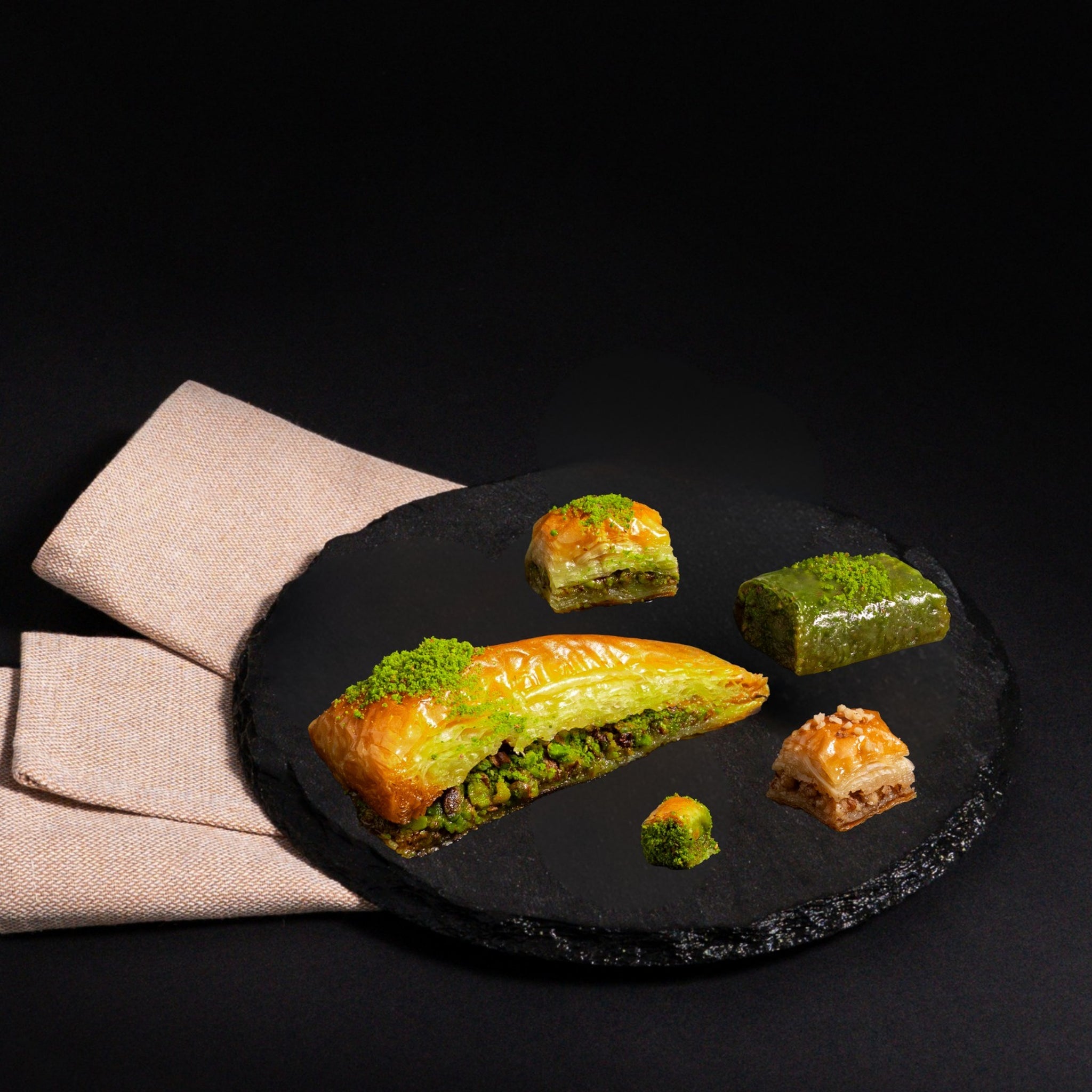 Şayan Nuran Mixed Baklava 1500g (52.91 oz) - Exporgin | Türkiye Comes to You