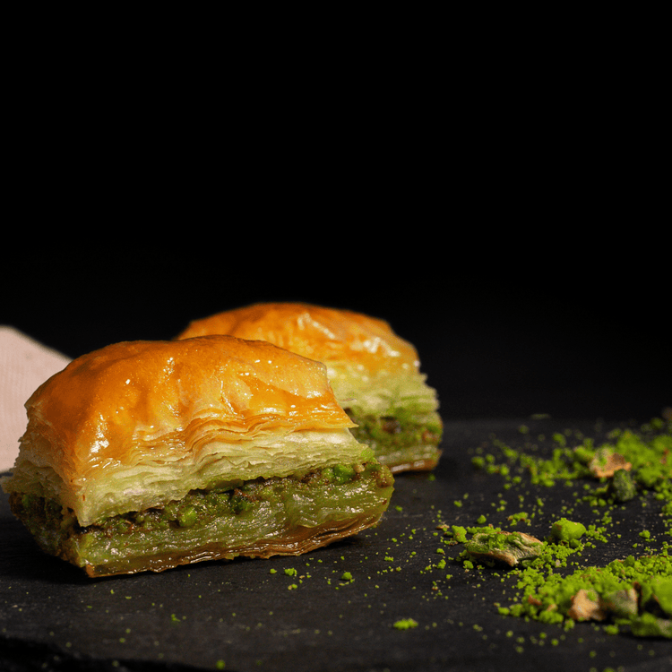 Şayan Pistachio Baklava - Traditional Turkish Recipe - Exporgin | Türkiye Comes to You