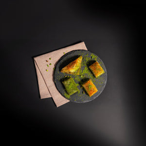 Şayan Pistachio Mixed Baklava - 4 Different Shapes and Flavors - 1000g (35.27 oz) - Exporgin | Türkiye Comes to You