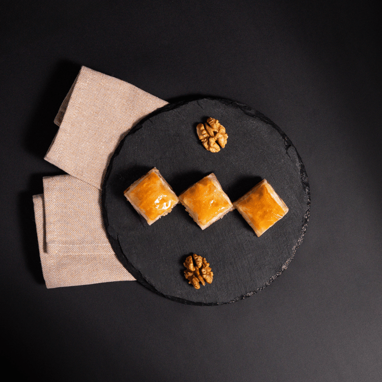 Şayan Walnut Baklava – Traditional Turkish Dessert, Rich In Walnuts, No Additives - Exporgin | Türkiye Comes to You
