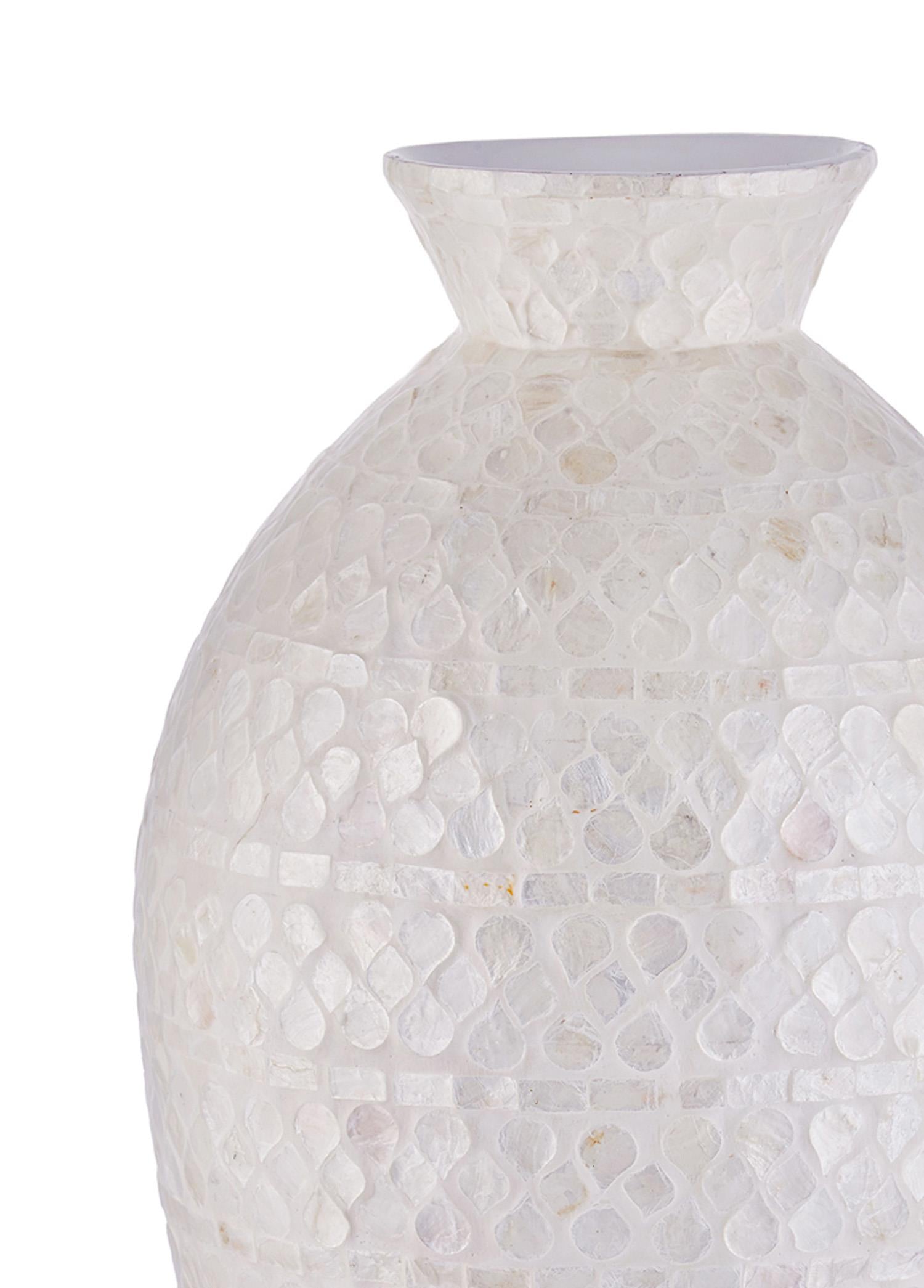 Mother of Pearl Vase 31x50 cm