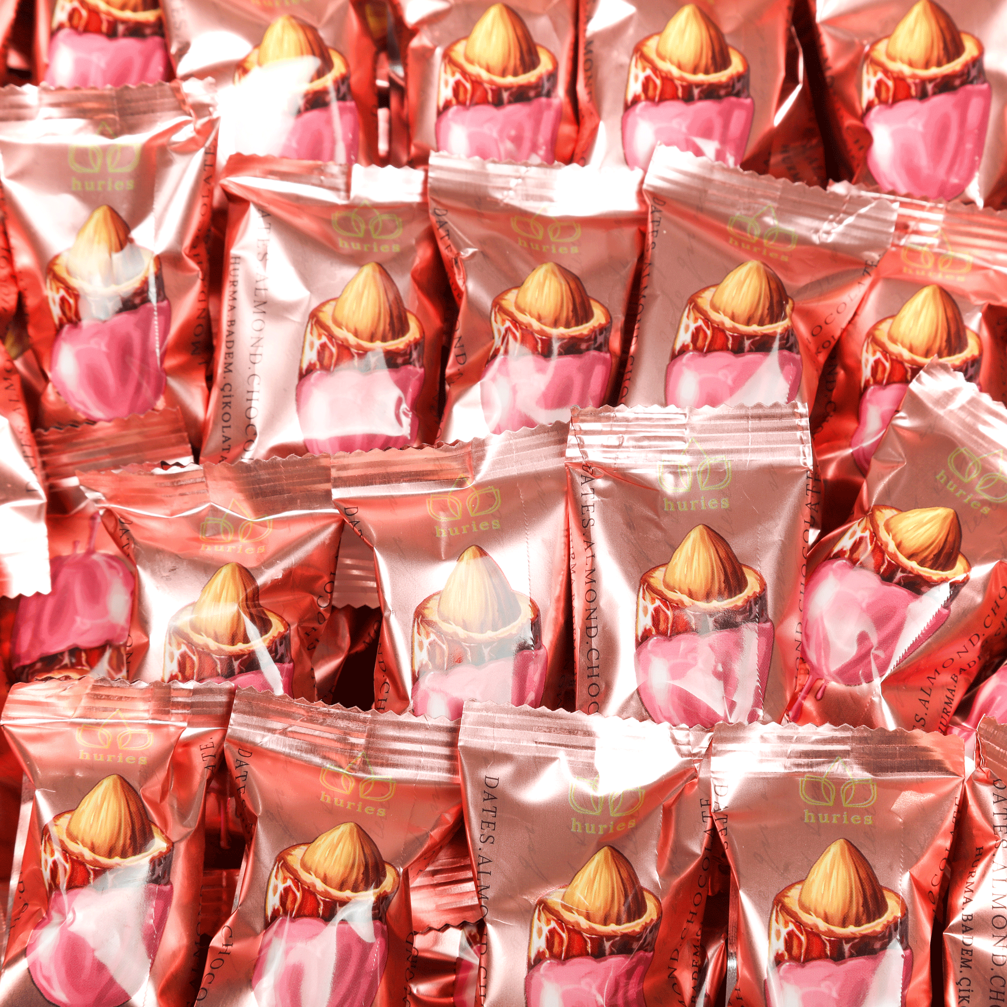 Strawberry Chocolate Covered Dates with Almonds 500g (17.64 oz) - Exporgin | Türkiye Comes to You