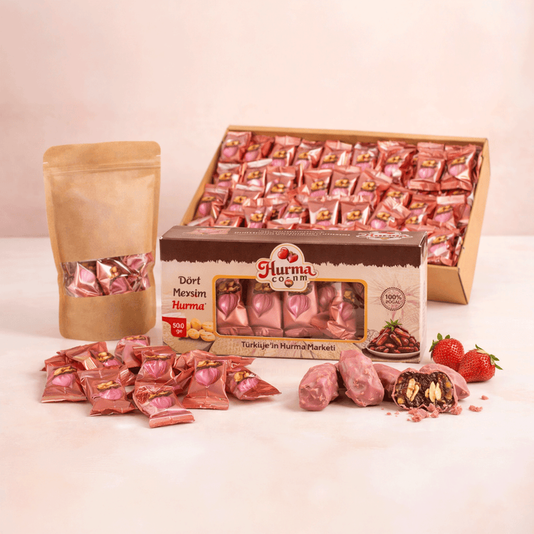 Strawberry Chocolate Covered Dates with Almonds 500g (17.64 oz) - Exporgin | Türkiye Comes to You