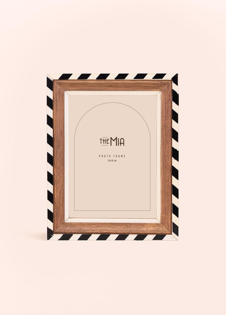 Striped Photo Frame 18x23 cm - Exporgin | Türkiye Comes to You