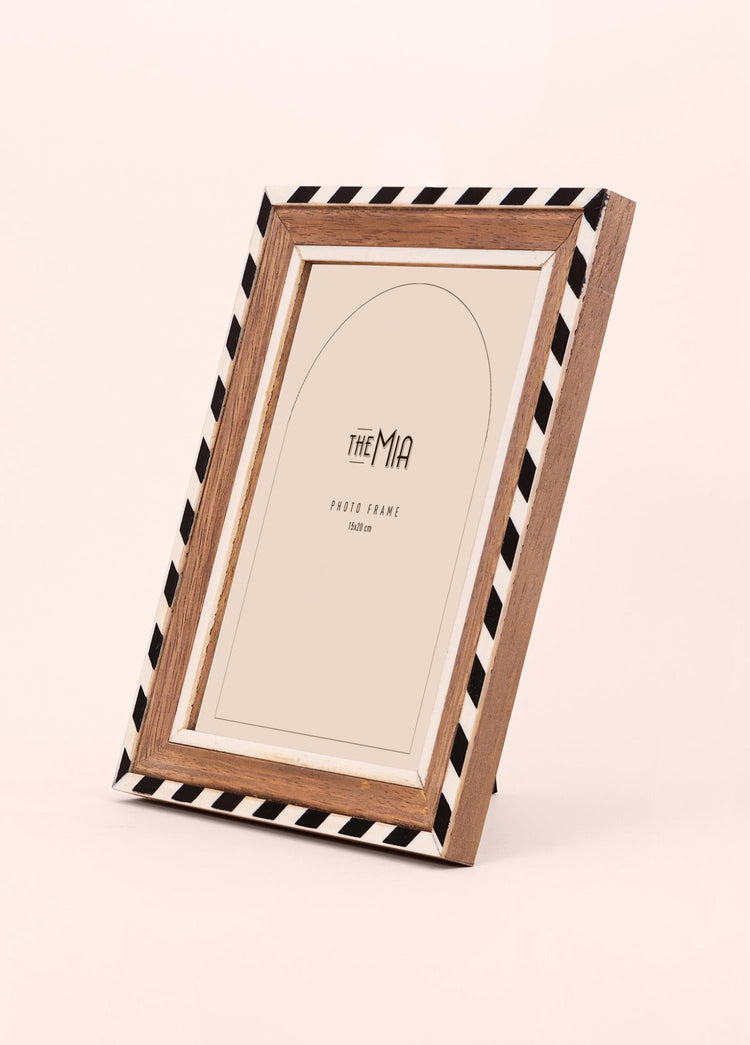 Striped Photo Frame 20x25 cm - Exporgin | Türkiye Comes to You