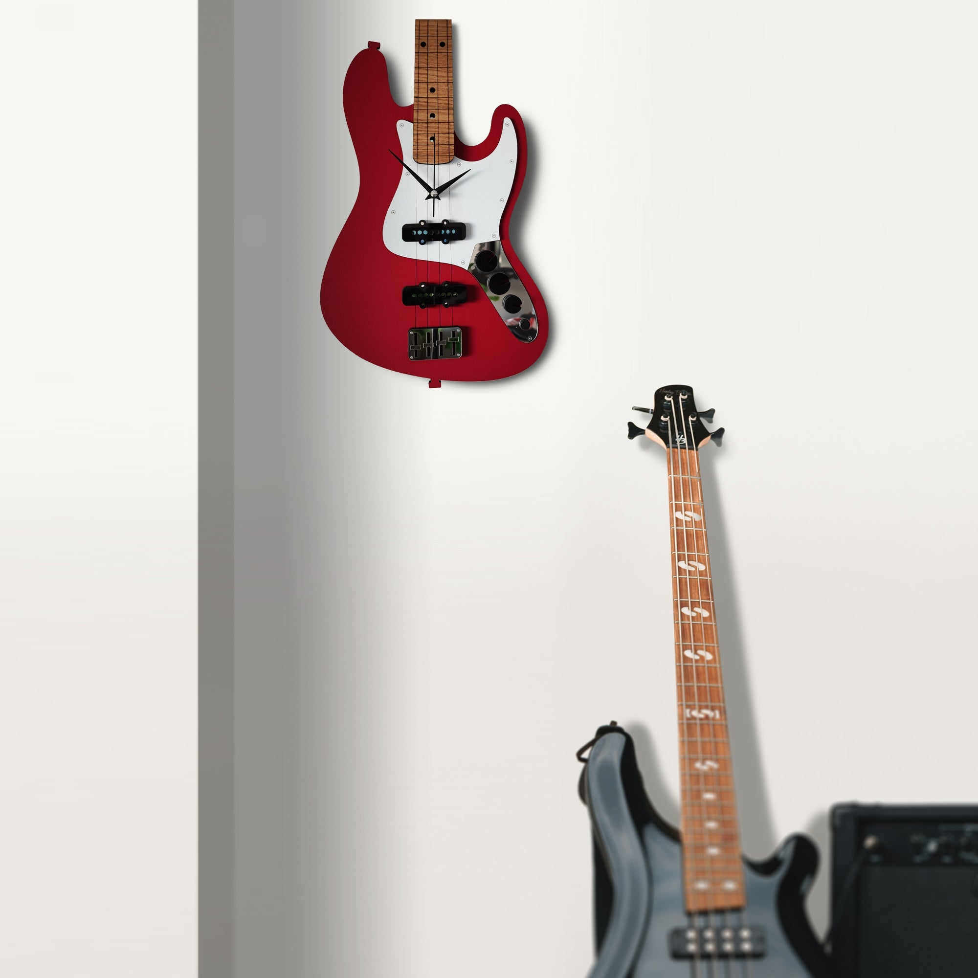 Time Reflection Ultra Realistic Bass Guitar - Shaped 3D Handmade Wooden Wall Clock - Exporgin | Türkiye Comes to You