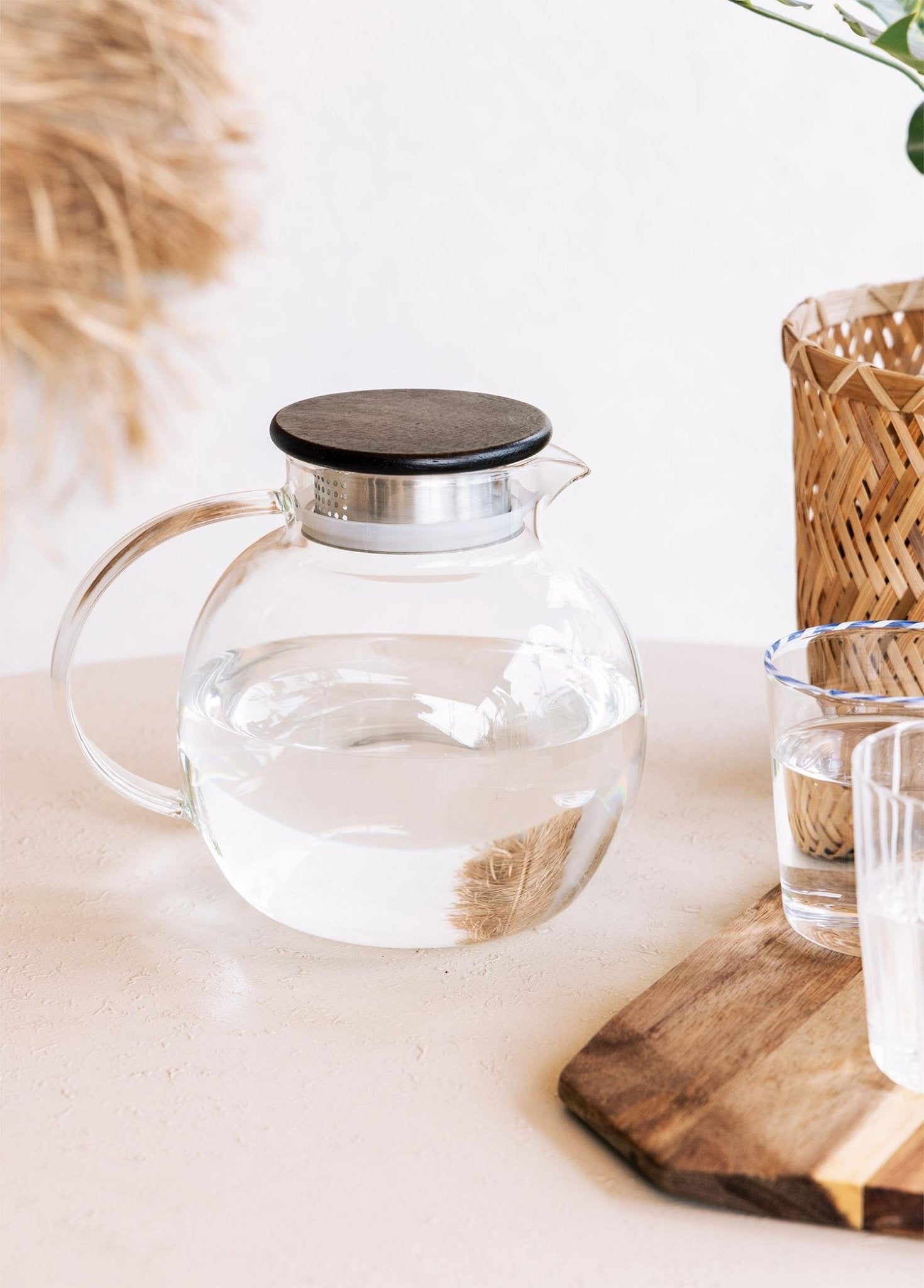 Wooden Glass Jug – Borosilicate & Heat - Resistant with Wooden Lid – 1500cc (16x16x17 cm) - Exporgin - Global Shopping Site